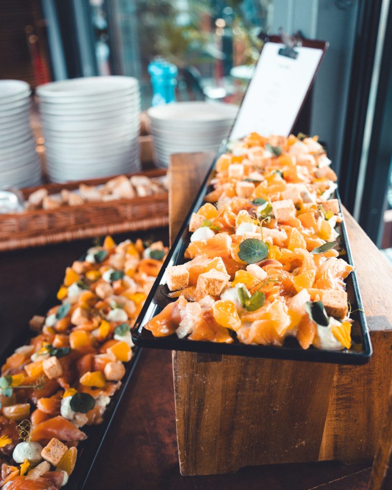 Traiteur événementiel à Paris et en Île-de-France, Monsieur Sens, cuisine sur mesure d’inspiration méditerranéenne